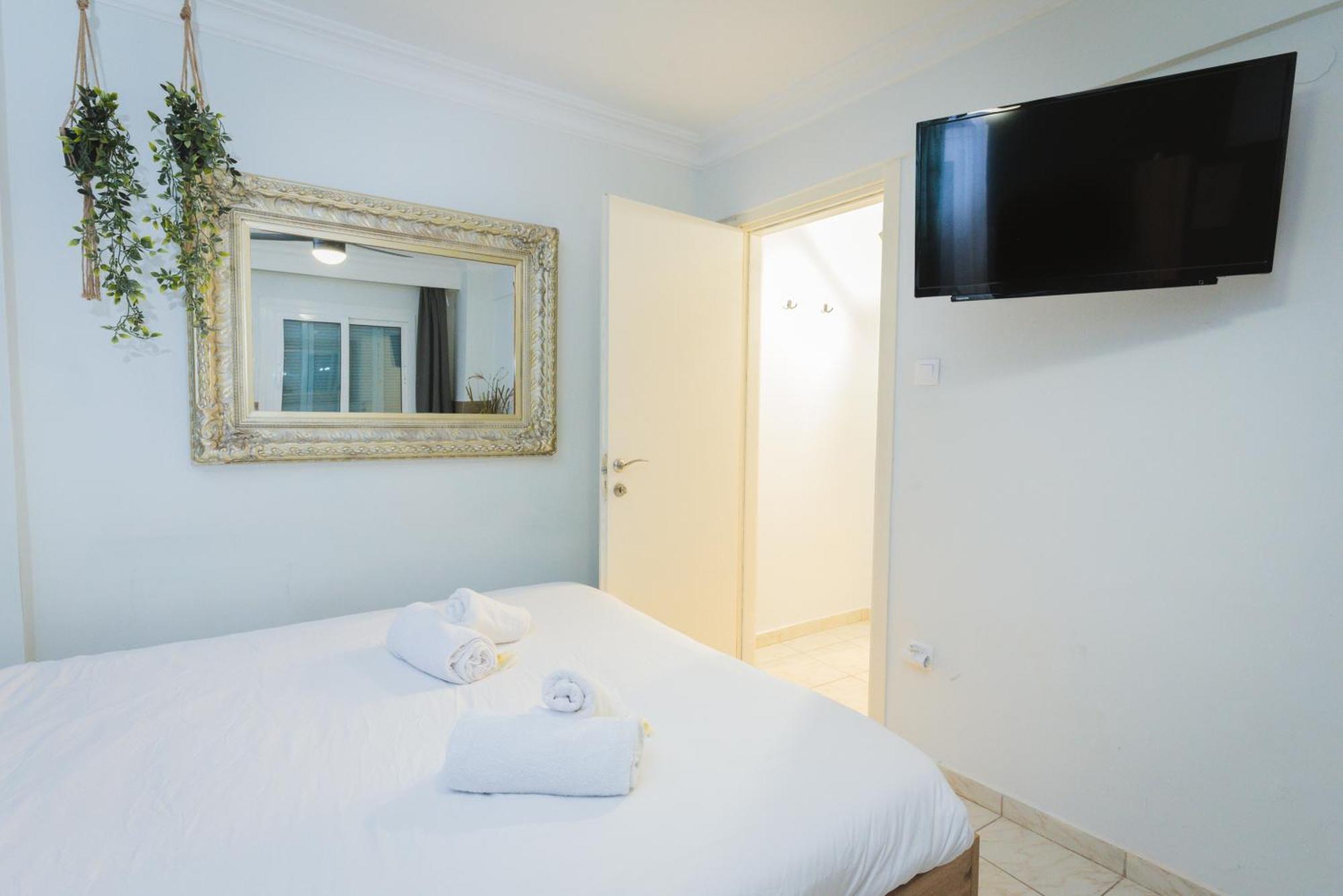 Stylish Apt W Jacuzzi, 5 Min To White Tower Thessaloníki Luaran gambar